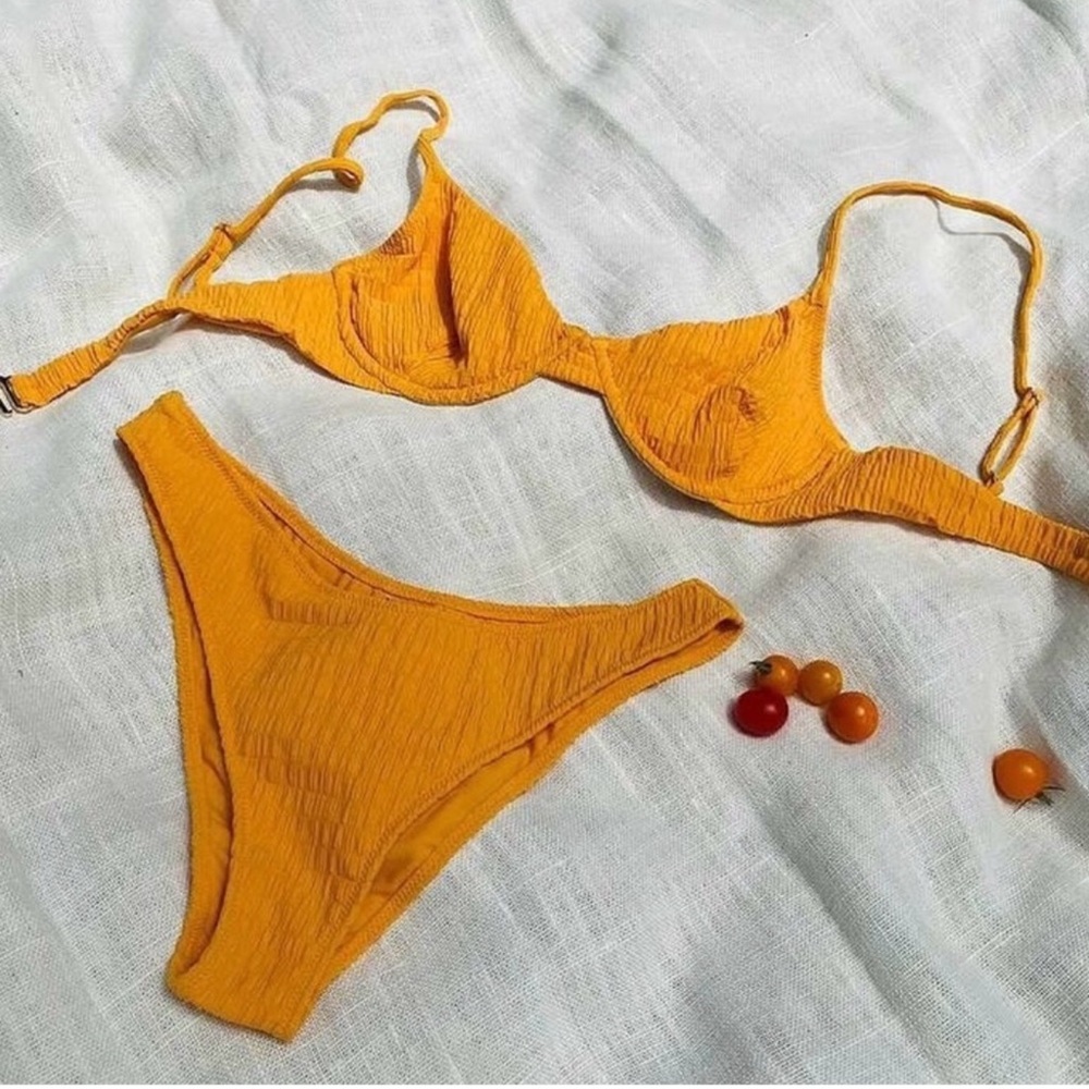 Montce Bikini Set